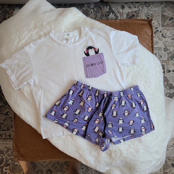 Forever 21 Other - 3/$20 FOREVER 21 Cute Penguin Pajamas Size XS
